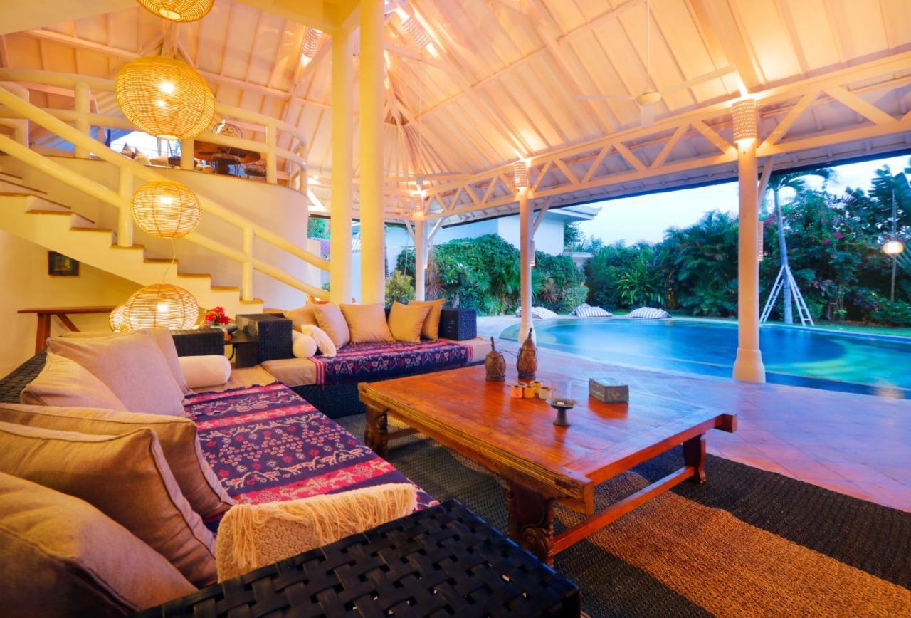 La Villa Oberoi Семиняк Екстериор снимка