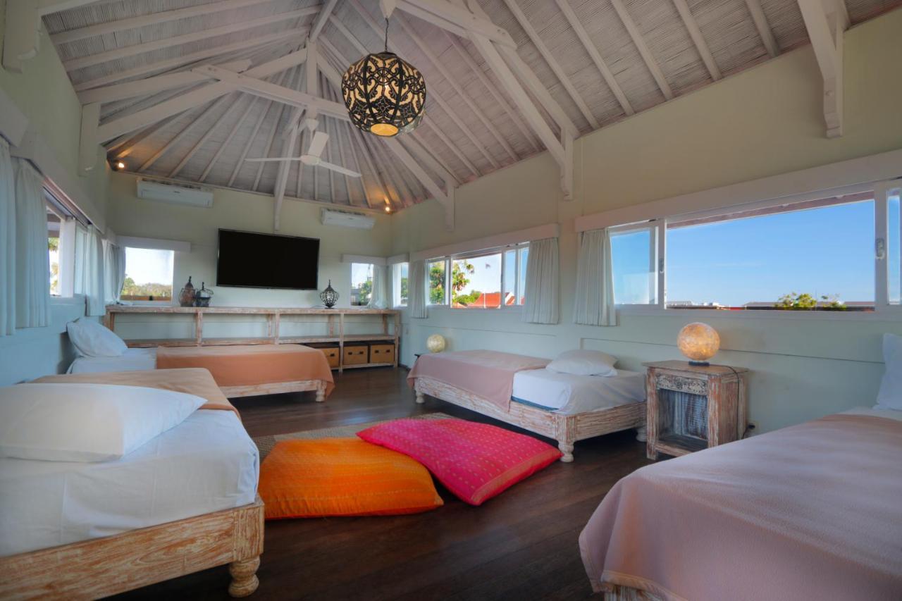 La Villa Oberoi Семиняк Екстериор снимка
