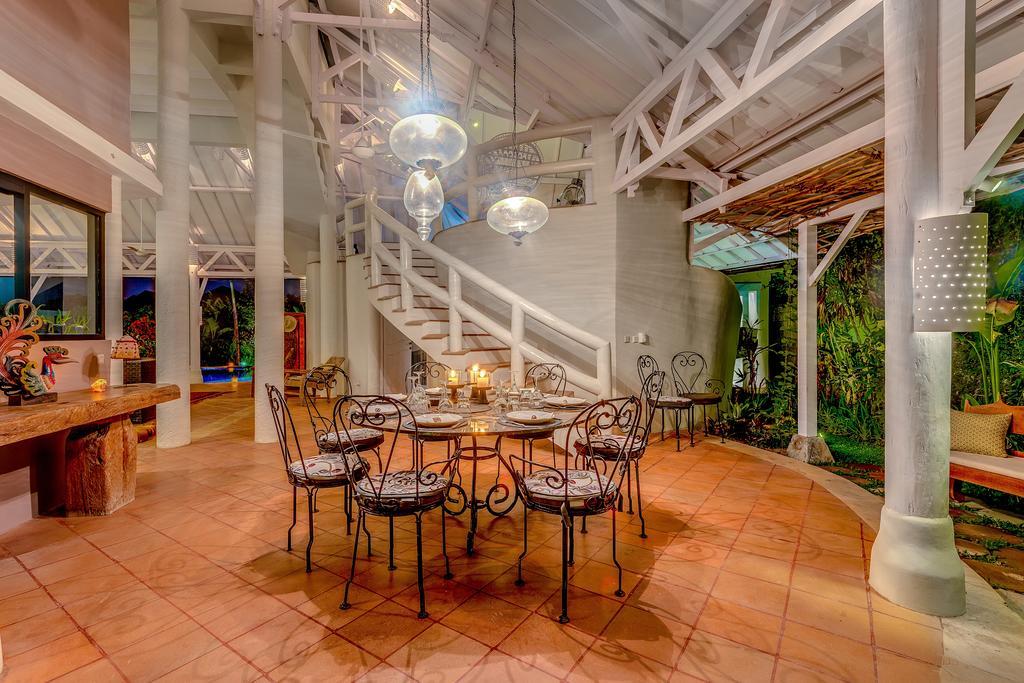 La Villa Oberoi Семиняк Екстериор снимка